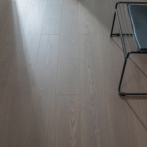 Suelo de Madera Multicapa de Fresno Manchuriano de 12 mm con Certificación FSC, Superficie 3D, Grado Francés ABC, Diseño T&G, Estilo Rústico para Casa de Campo - Product Image 1