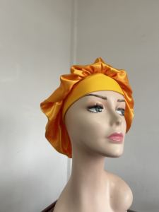 Bonnet de nuit en satin de haute qualité avec logo personnalisé pour femmes, idéal pour tous les types de cheveux longs, bonnet de sommeil simple ou trois pièces - Product Image 4