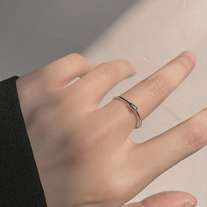 Minimalist Women's Ring Knotted Line Design Index Finger Pinky Ring Geometric Shape Fashion Jewelry Gift - Product Image 3