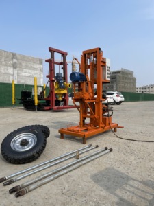 Máy khoan giếng nước thích ứng linh hoạt để bán cho dự án khảo sát địa chất nhỏ Giàn Khoan lỗ khoan - Product Image 2
