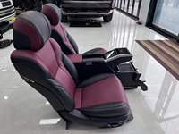 Usine personnalisée Auto SUV VIP Kit de sièges auto Toyota LC300 200 LX570 Sièges arrière de luxe Console centrale Accoudoir de siège arrière Modèle Vito