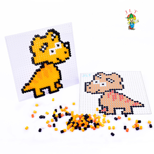 Perles Hama en gros de 5 mm, série dinosaures à repasser, jouet créatif éducatif pour enfants avec planche à picots - Product Image 3