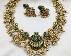 Conjunto tradicional de moissanita Kundan de calidad superior con gargantilla con pendientes, ropa de fiesta para mujer, ropa de boda para mujer - Product Image 1