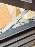 Fournisseur de fenêtres en PU, profils en fibre de verre FRP GRP sur mesure, dimensions flexibles, poutres composites pour diverses applications industrielles