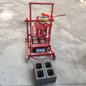 Máquina para fabricar bloques huecos de <span class=keywords><strong>6</strong></span> pulgadas, bloques de cenizas volantes de cemento <span class=keywords><strong>hueco</strong></span> portátiles pequeños y móviles - Product Image 3