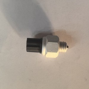 Interruptor de luz de freno Hyundai 0K30A-17-640 de aleación de zinc para reemplazo y reparación - Product Image 2