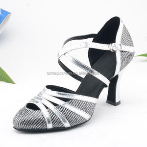 Scarpe da ballo Wedopus Black Silver Glitter latino tacco personalizzato - Product Image 1
