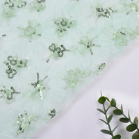 Tissu en maille respirant de 130 cm, résistant aux plis, avec broderie de sequins, pour robe de mariée, fourni par l'usine