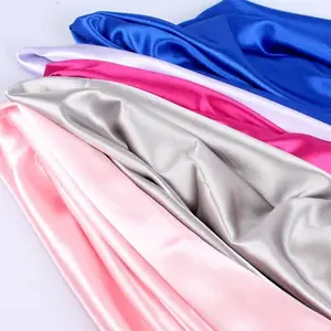 Оптовая продажа шелковые атласные ткани для свадебных платьев подкладка ткань 100% полиэстер стрейч атласная ткань