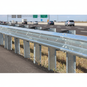 Barandilla de tubería de pintura Prezzo Al <span class=keywords><strong>Metro</strong></span> Grader Garden Road Safety Barrier Iron Art Sistema de barandilla de acero inoxidable - Product Image 1
