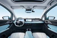 Mobil Listrik Bekas Geely Geometry E Firefly Terlaris Murah dengan Kemudi Kiri Ukuran Ban R16 Harga Terjangkau