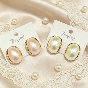Boucles d'oreilles pendantes Fendy en argent avec bouton géométrique et perle, style mode - Product Image 2