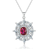 Luxus-Schmuck 925 Silber Großhändler Rubinroter Ovaler Stein Blumen-Halo-Anhänger Halskette mit Marquise CZ Zirkon Schmuck für Damen