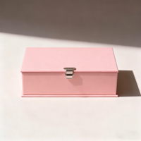 Boîte cadeau de parfum luxueuse, faite à la main, avec fermeture magnétique, design personnalisé, avec gaufrage, matériaux recyclés, support intérieur