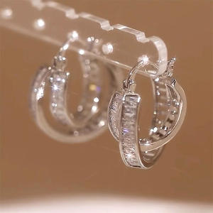 Orecchini a Cerchio Placcati in Oro Rosa con Cristalli e Strass, Gioielli di Lusso da Donna per Uso Quotidiano - Product Image 4