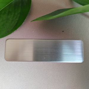 Insigne nominatif en métal à la mode en acier inoxydable OEM vierge pour l'estampage et l'impression UV de matériaux métalliques en gros - Product Image 2