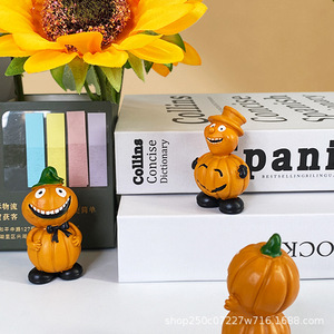 Estatua Decorativa de Resina de Hombre Calabaza de Halloween, Adorno Artesanal para Escritorio Interior, Regalo - Product Image 2