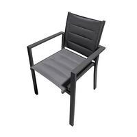 Chaises de restaurant d'extérieur modernes, nordiques, contemporaines, durables, imperméables, en alliage d'aluminium, empilables, pliables, avec logo en relief, finition poudrée