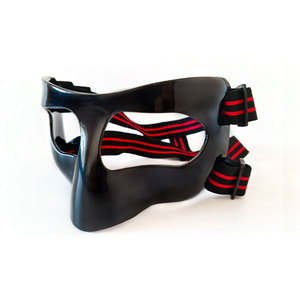 Masque de protection sportif léger en gros avec sangle élastique réglable pour la protection du nez cassé et des osselets de la joue - Product Image 6