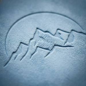 Carnet de croquis personnalisé LABON en daim avec logo montagne en relief, journal d'art personnalisé, carnet de dessin carré à couverture rigide, vente en gros - Product Image 3