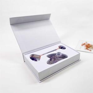 Rodillo Facial de Cuarzo Rosa 100% Natural Personalizado, Set de Rodillo Facial de Jade Gua Sha con Caja - Product Image 1
