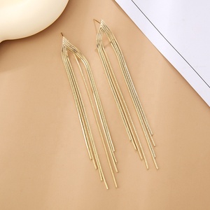 Orecchini a Cerchio da Donna Hip Hop Punk Trendy con Nappe a Catena in Ottone <span class=keywords><strong>Dorato</strong></span>, <span class=keywords><strong>Argento</strong></span> S925 Placcato Oro 18K, per Fidanzamento - Product Image 2