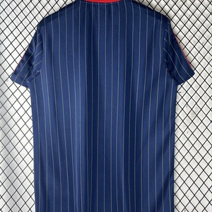 Maillot de football rétro personnalisé 2026 de haute qualité, version fan, unisexe, respirant, 100 % polyester, séchage rapide, vente en gros - Product Image 6