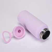 Bouteille d'eau personnalisée avec logo personnalisé bouilloire isolée de 32oz avec bouchon en paille bouchon avec bec verseur double vide en acier inoxydable sport cadeau vierge