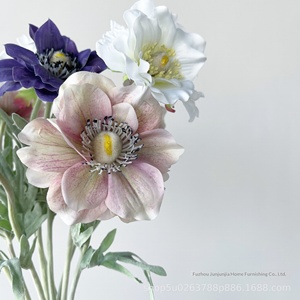 Fleur d'anémone artificielle aux tons délicats, tige rose pâle et blanche, fausses fleurs pour une décoration intérieure élégante, un style raffiné pour la table, un mariage aérien - Product Image 2