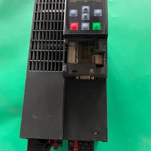 Convertidor de Frecuencia SINAMICS G120C Equipado con Filtro 6SL3210 1KE22 6UP1/6SL3210 1KE23 2UP1/6SL3210 1KE23 8UP1 en Stock - Product Image 4