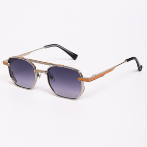 Occhiali da Sole OEM con Doppio Ponte in Metallo, Lenti Sfumate, Montatura Geometrica di Lusso, Protezione UV400, Unisex, Certificati CE, Occhiali Personalizzati all'Ingrosso - Product Image 4