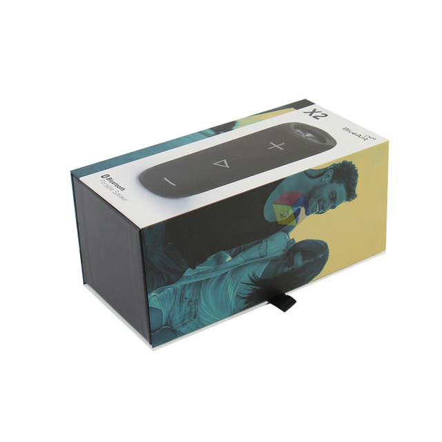 Fashionable and Popular Customized logo Book Shape Magnetic Closure Music bluetooth Speaker with Handle Box