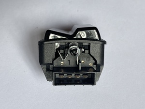 Repuestos para Motocicletas, Interruptor para Moto, Apto para Suzuki UY125T/UU125T, Interruptor de Luz de Cruce/Carretera, Luz Baja/Alta - Product Image 6