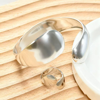 Ensemble de bagues et bracelets jonc plaqués or pour femmes, bracelet ouvert épais, bijoux de créateur tendance pour mariage, style Dubaï et africain, vente en gros