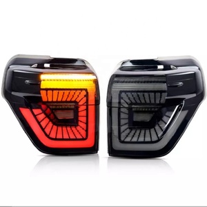 Feux arrière modifiés MARVELAND Full LED avec clignotants dynamiques séquentiels ambre pour Toyota 4Runner 2010-2024 - Product Image 1