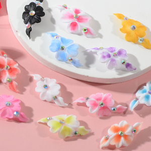 Nuevos Adornos de <span class=keywords><strong>Uñas</strong></span> con Flores 3D de Resina Talladas a Mano, Decoración Floral Multicolor para <span class=keywords><strong>Uñas</strong></span> de Mujer - Product Image 4