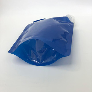 Embalaje de plástico PE azul de 500ml y 800ml, bolsa de pie grande con tapa con asa para agua, café, jugo, otro líquido - Product Image 4