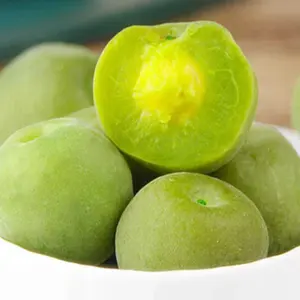 Knapperige En Verfrissende Smaak Pruimen Groene Pruimen Gekonfijte Vruchten Conserven Als Dessert Na Het Diner