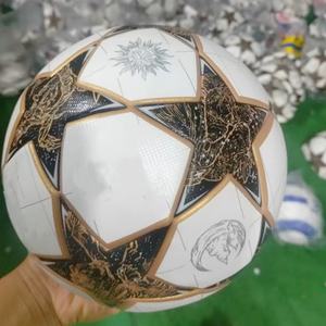 ลูกฟุตบอลคุณภาพสูง หนัง PU เย็บติดด้วยความร้อน สำหรับทีมชาติ ระดับมืออาชีพ ขนาด 5  โลโก้สั่งทำได้ ทนทาน เป็นมิตรกับสิ่งแวดล้อม - Product Image 5