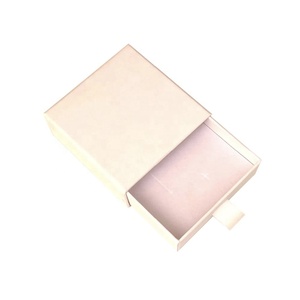 Boîte cadeau en cuir texturé avec estampage à chaud, accents brillants, collections <span class=keywords><strong>de</strong></span> <span class=keywords><strong>bijoux</strong></span> et d'accessoires pour hommes, boîte à <span class=keywords><strong>bijoux</strong></span> rigide - Product Image 3