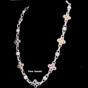 Collier en moissanite florale de luxe élégant de qualité supérieure, en argent 925 multicolore, pour occasions spéciales, disponible à la vente - Product Image 2