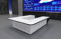 Console de salle de contrôle ergonomique moderne, poste de travail de surveillance modulaire à 5 stations, gestion des câbles (disposition personnalisable), atelier