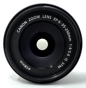 เลนส์กล้องเว้า EF-S 55-250 มม. F4-5.6 พร้อมเคลือบป้องกันแสงสะท้อน น้ำหนัก 375 กรัม - Product Image 2