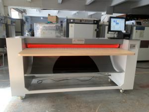 Machine de mesure du cuir CNC YT-208-1800MM avec machine de production de cuir à balayage numérique infrarouge pour chaussure/sac/canapé - Product Image 2