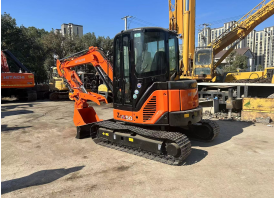 Excavatrice sur chenilles Hitachi ZX50 d'occasion en très bon état, type mini neuve, à vendre - Product Image 6