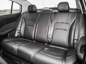 2025 2026 Roewe I5 Berline FWD 1.5L Essence Conduite à Gauche Compacte Manuelle R16 Dark Camera Rongwei - Product Image 6
