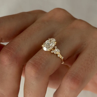 Bague de fiançailles en or jaune 14 carats avec diamant ovale de 2 carats cultivé en laboratoire, bague unique en forme de feuille et de branche, bague de forme ovale