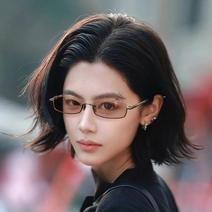 Luxury Designer Fashion Metal Rectangle Shades Custom Logo Retro Square Polarized Sunglasses for Women Men - Product Image 1