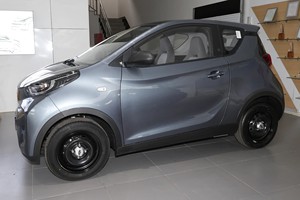 2025 Chery QQ รถยกสูงความเร็ว301กม. 28.8Kwh ครึ่งน้ำตาลลิเธียมใหม่30Kw รถยนต์ไฟฟ้านาโน - Product Image 2