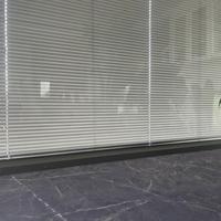 Verre flotté 12mm personnalisé persienne creuse en verre pour fenêtre